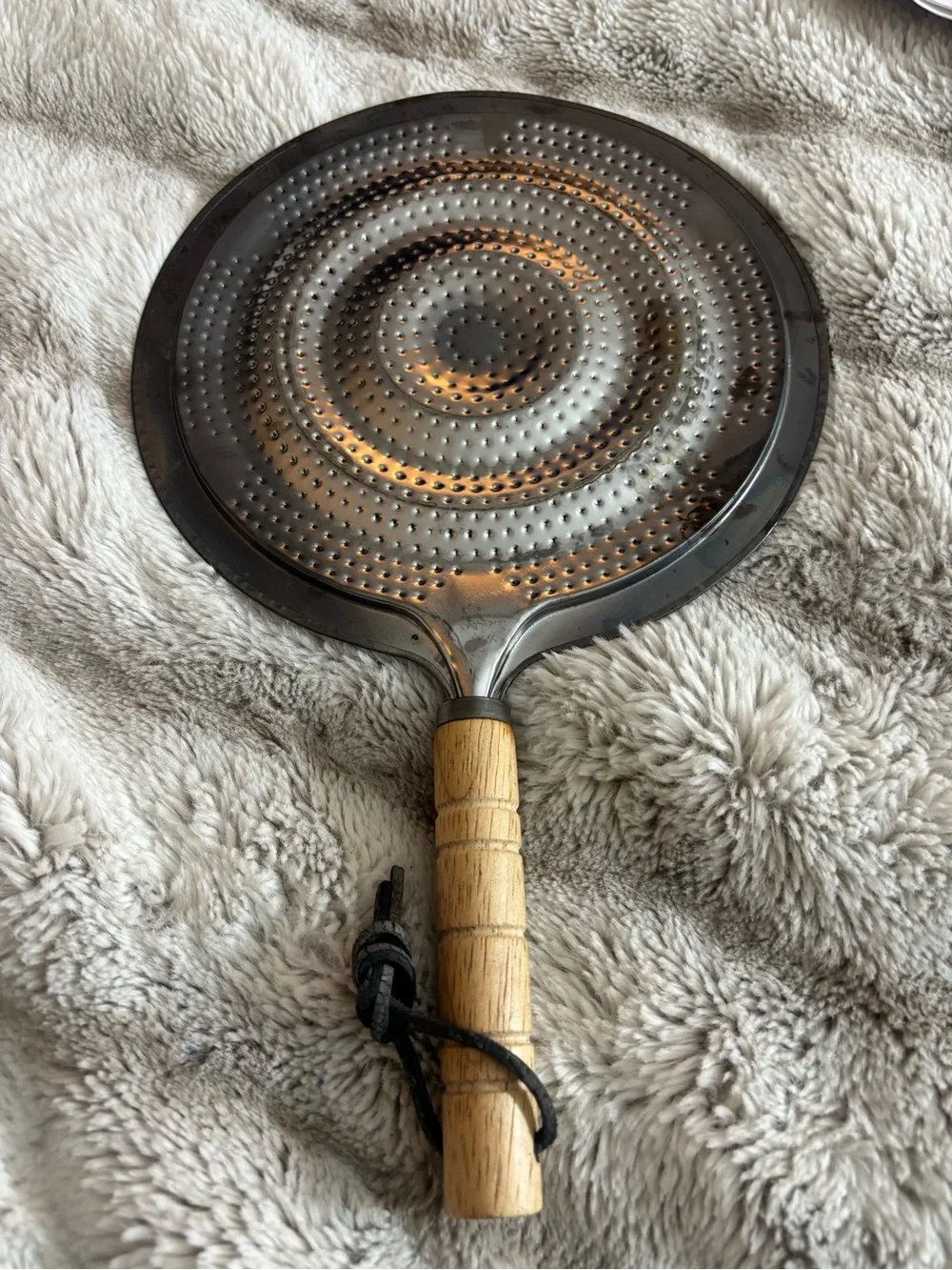 Vintage Metal Diffuser Splatter Screen with Wooden Handle